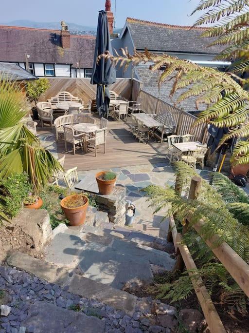 Apartment, Quirky Pub With Tropical Beer Garden Appartamento *