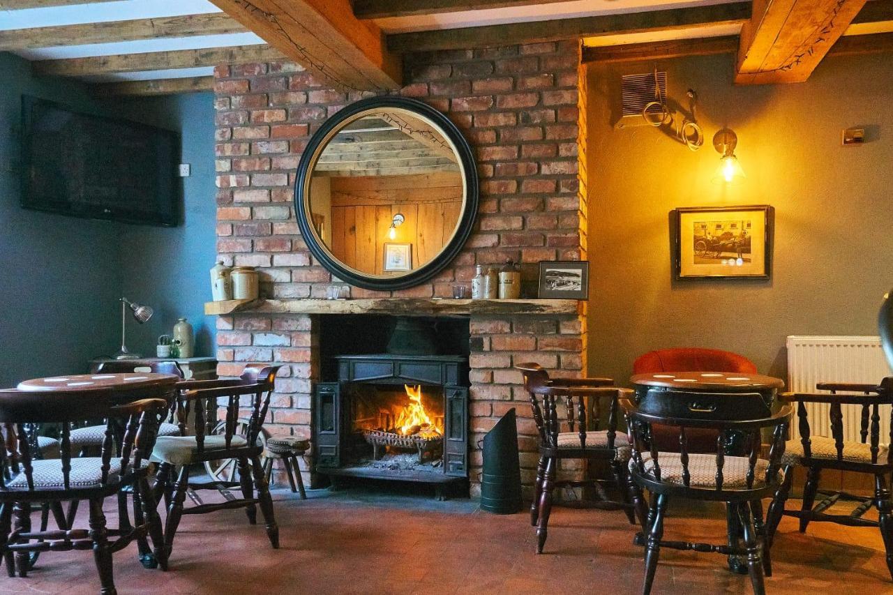 Appartamento Apartment, Quirky Pub With Tropical Beer Garden *