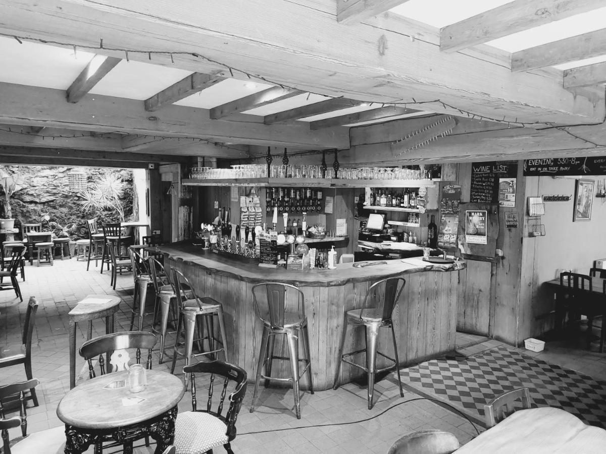 Apartment, Quirky Pub With Tropical Beer Garden Appartamento