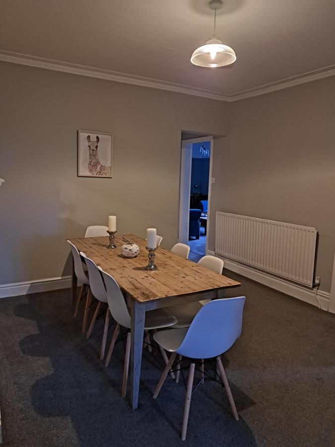 Apartment, Quirky Pub With Tropical Beer Garden