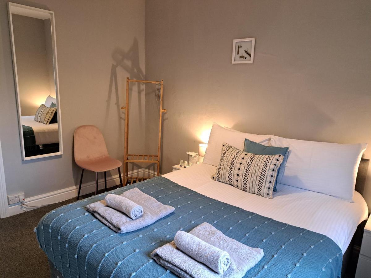 Appartamento Apartment, Quirky Pub With Tropical Beer Garden *